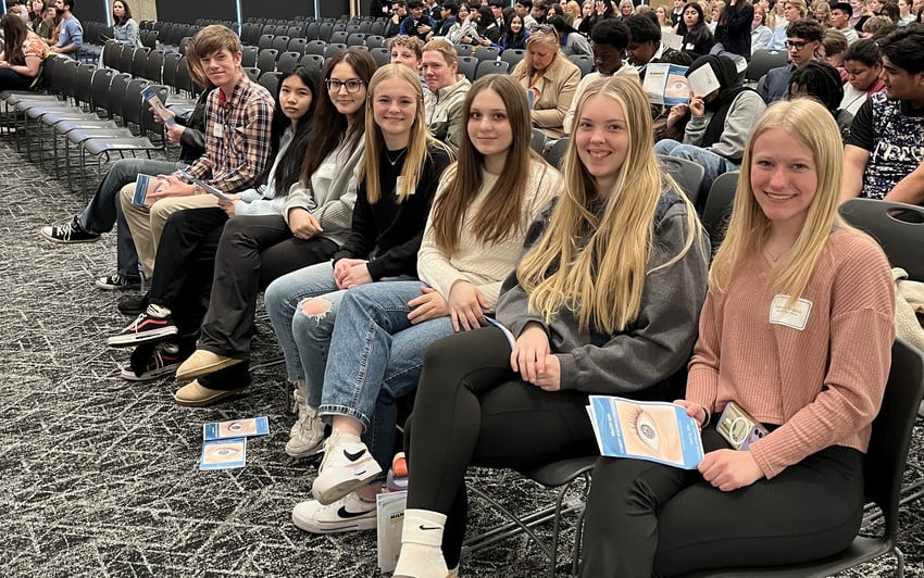 Biology II students attend the UW-Milwaukee Student Research Conference.